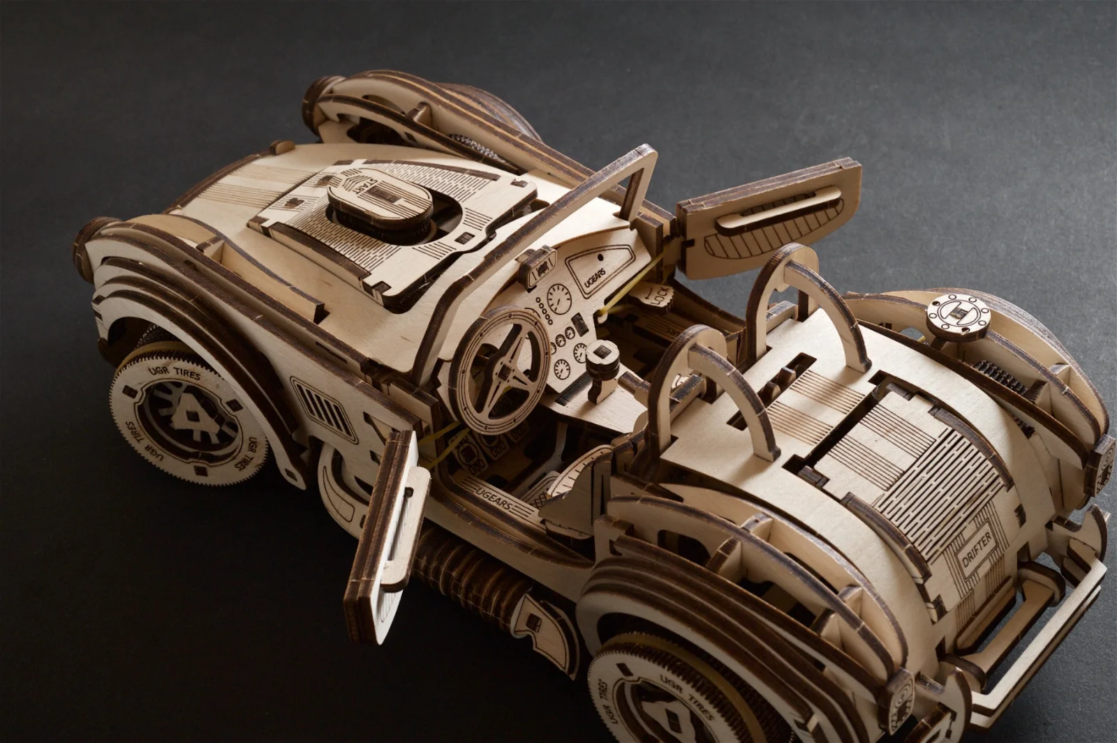 Ugears Дрифт Болид  Cobra - 3Д дървен  механичен модел-70161
