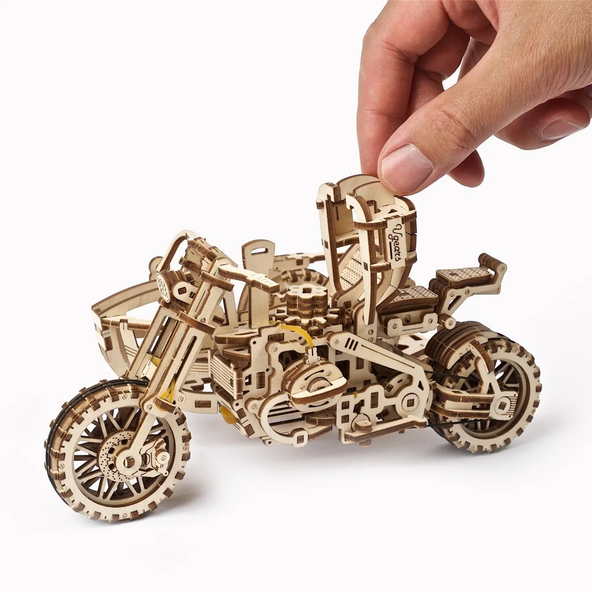 Ugears Scrambler UGR-10-Мотоциклет с кош&ndash; Механичен 3D дървен пъзел-70137