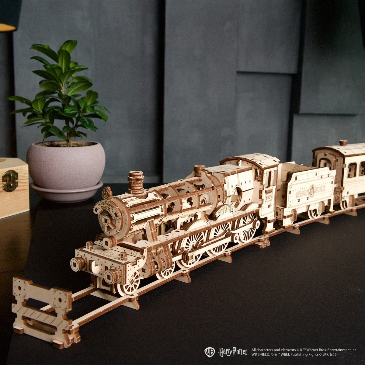 Ugears Harry Potter&trade; Hogwarts Express-70176