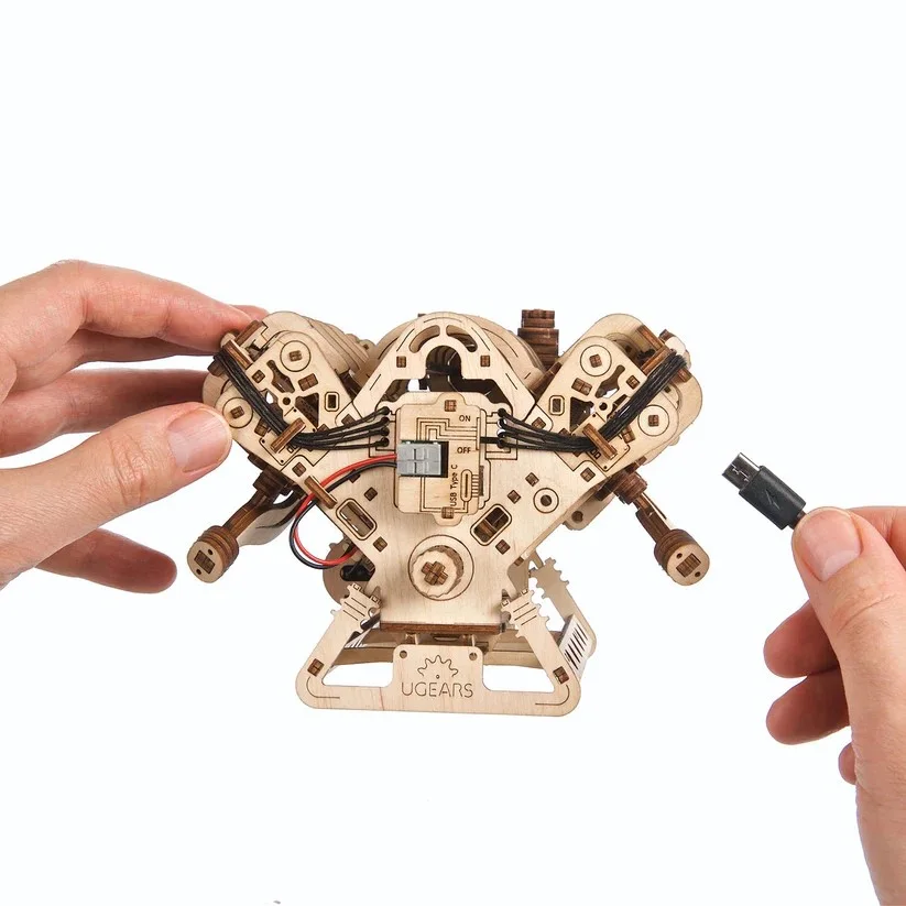 Ugears Engine V8 Двигател  -3Д модел-Дърво-Мащаб 1:6 - 70264